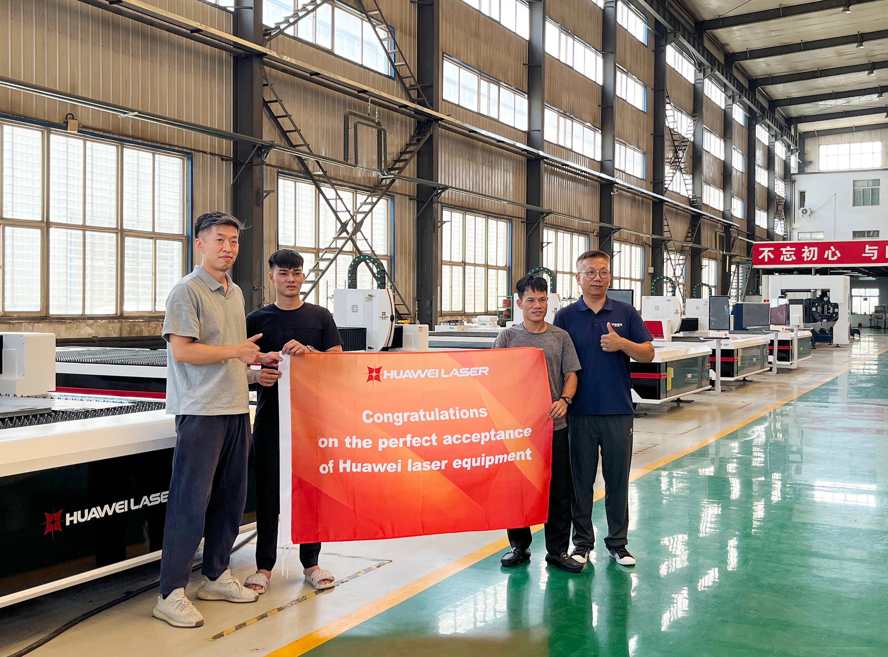 Sėkmingas 6000W 6020 lazerio pjaustytuvo pristatymas į Vietnamą